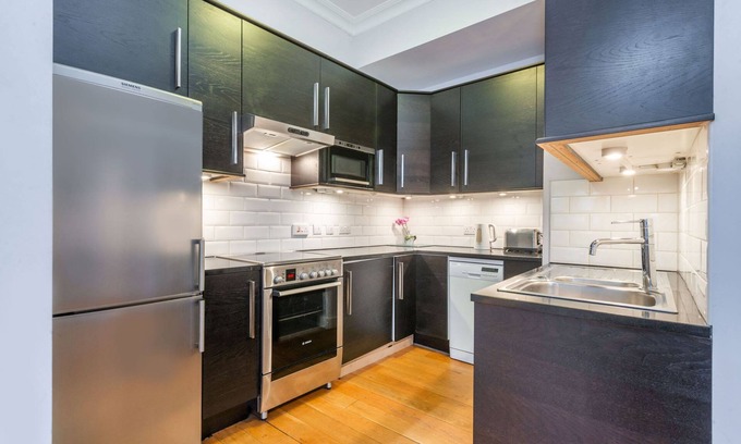 London City Centre Apartamento | Nelson s Pad - Trafalgar Square - by Frankie Says
