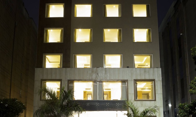 Sector 29 Hotel | Nemesia City Center Gurugram Sector 29