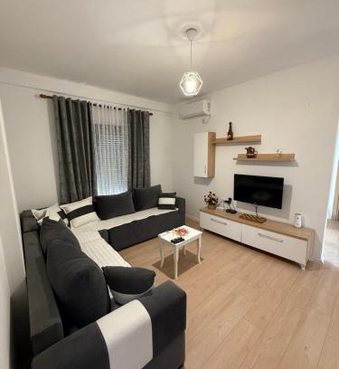 Kamez Apartamento | Nene Tereza Airport Apartment
