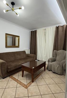 Agios Onoufrios Apartamento | Neoclassical apartment in kadmia