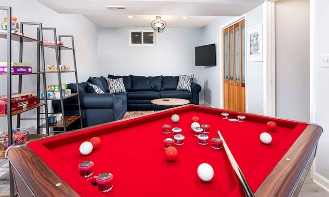 Cape Saint Claire Casa | Neptune by the Water - Pet Friendly Fenced Yard