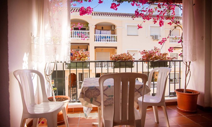 Nerja Apartamento | Nerja: Apartamento de 3 dormitorios y 2 baños en Nerja-Málaga