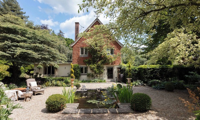 Pulborough Casa | Nest Cottage, an idyllic one bedroom cottage