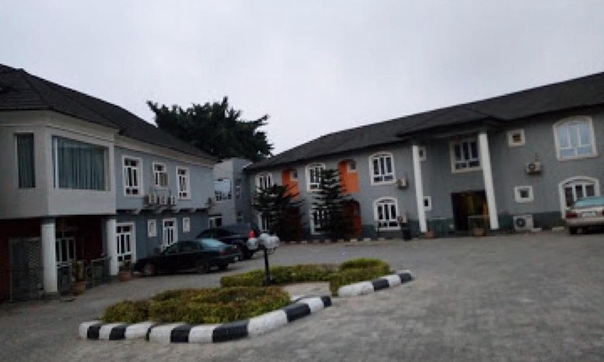 Ibadan Cabina | Nest Spa And Suites - Standard Executive