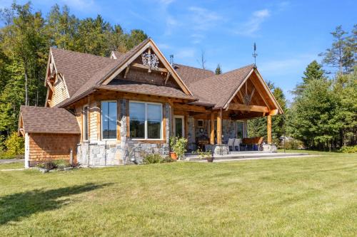North Creek Casa | Nesting in North Creek