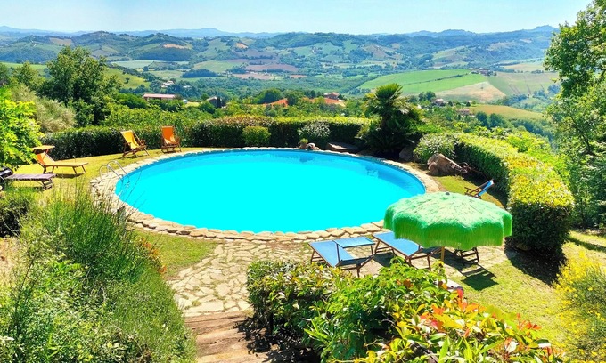 Penna San Giovanni Apartamento | Inmerso en un paisaje encantador, fantástico panorama desde el mar hasta las montañas.