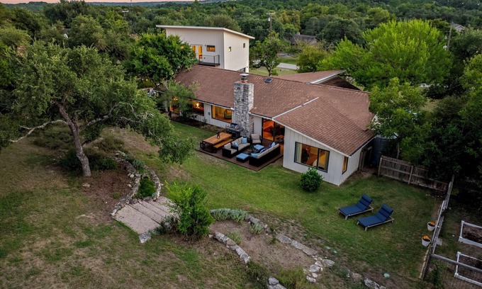 West Oak Hill Casa | Nestled In Nature Compound - Pet-Friendly, Acreage