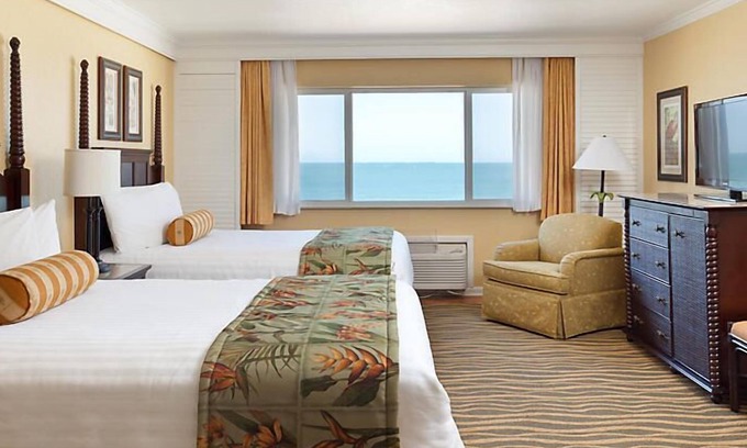 St. Pete Beach Complejo | Beachside Villas ubicadas en el paraíso con costas arenosas, río lento, isla privada y aventuras familiares