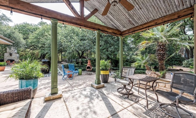 North Waco Cabaña | Alquiler de vacaciones en Waco Cottage Cameron Park