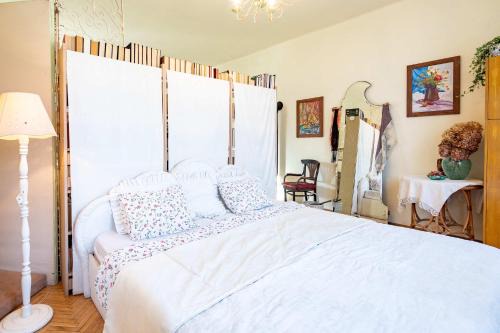 Gellert Hill Apartamento | Nestled Romance, Buda's Hilltop Heaven