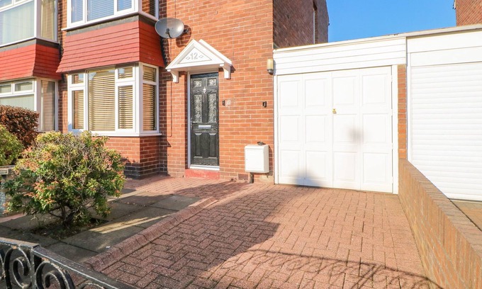 Bedlington Cabaña | NETHER RIGGS, pet friendly, character holiday cottage in Bedlington