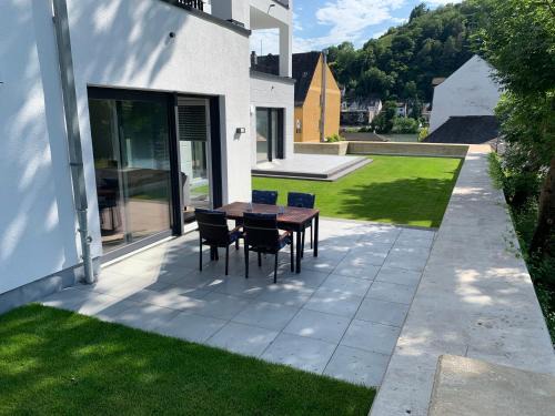 Traben-Trarbach Apartamento | NEU Mont Royal Suiten 2 bis 4 Personen