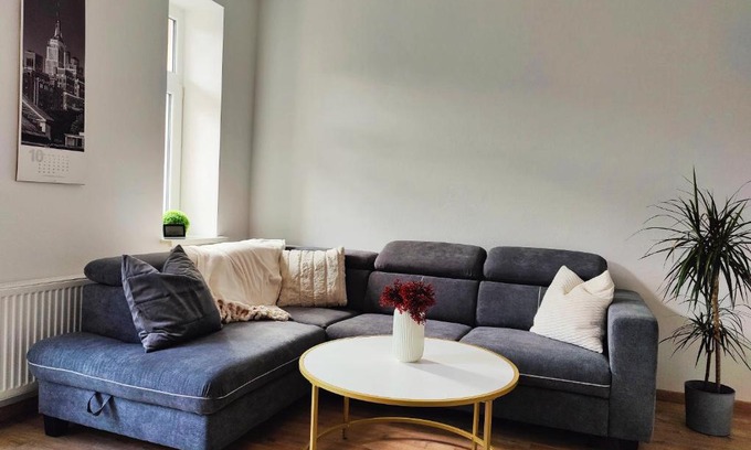 Erfurt Apartamento | Neu sanierte Wohnung mit Balkon und Stellplatz