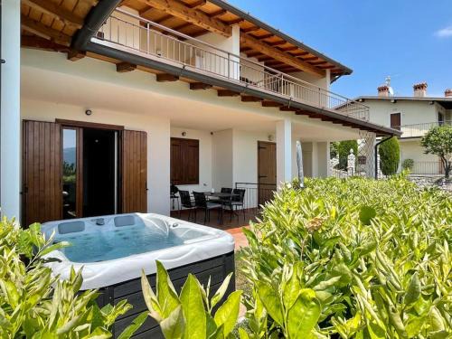 Oldesio Apartamento | NEU Suite Perlago, Whirlpool & Seeblick