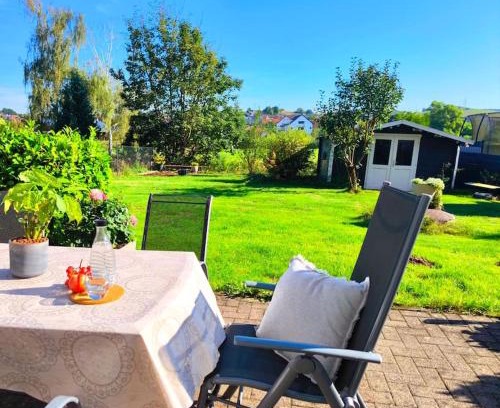Katzweiler Apartamento | Neue Pfälzerwald Fewo mit Garten am Fluss