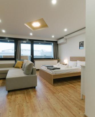 Innenstadt-West Apartamento | NEUES Apartment in Top Lage, free Parking max 1,65m Höhe und 1,8m Breite