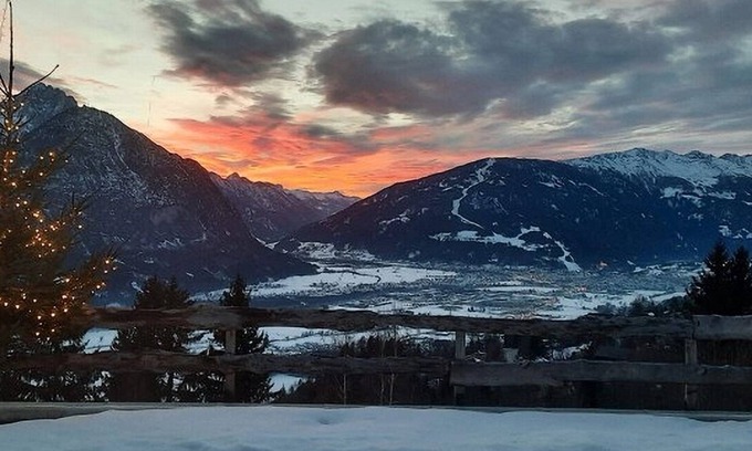 Iselsberg-Stronach Apartamento | Neues Wunderschönes Apartment mit Herrlicher Aussicht auf die Lienzer Dolomiten