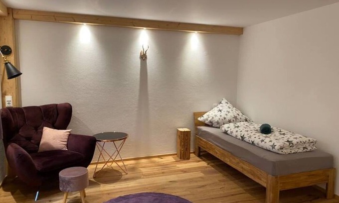 Holzkirchen Apartamento | Neurenovierte 60m2 Fewo Xaverl zw. Stadt&bergen