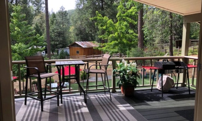 Nevada City Cabaña | Nevada City Treasure