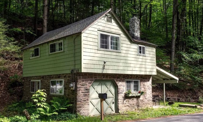 Phoenicia Chalet De Esquí | Never Lonesome Woodland Valley: Cozy 2bd Cottage!