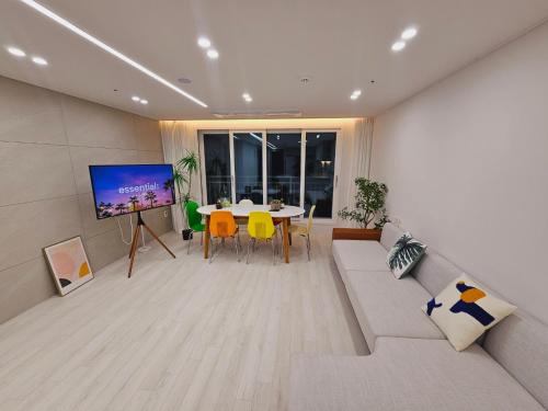 Bucheon Apartamento | New 패밀리 & 친구 여행 모임 청결하고 쾌적한 넓은 신축아파트 주차 편리 쓰리룸