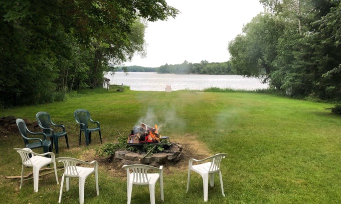 Lake Nebagamon Cabina | New 2 bedroom cottage house sleeps 7 on 214 ft lake frontage!