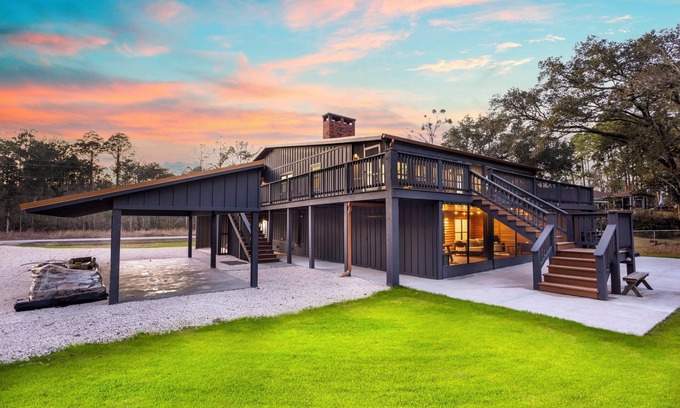 Fairhope Casa | New 2024 Waterfront Duplex - Private Modern Retreat - Groups