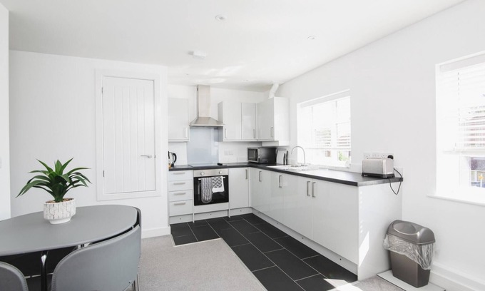 Didcot Apartamento | NEW 2BD Pontact Flat in the Heart of Didcot