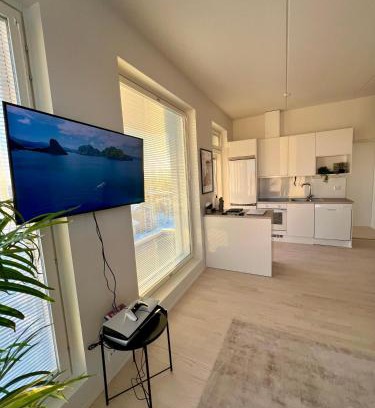 Myyrmaki Apartamento | New 3-Bed Apartment & Free Garage parking