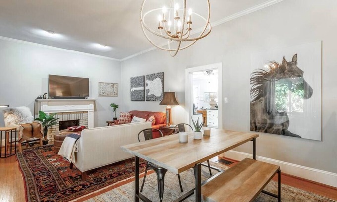Flintstone Casa | NEW 3 Bedroom Cottage | Sleeps 6