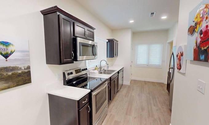 Bloomington Apartamento | New! 3BR 2BA IU Campus Getaway for up to 6! Right by IU Athletics!