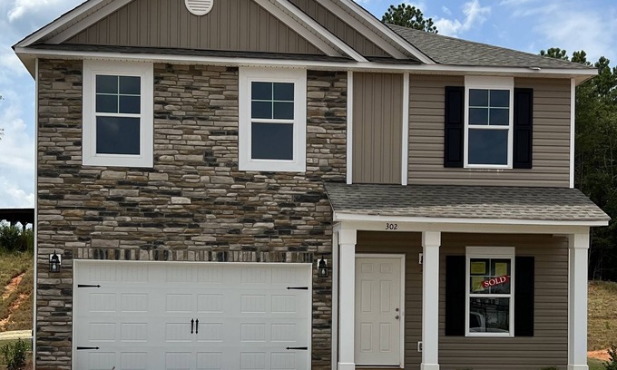 Anderson Casa | New 4 Bdr Home Close to Clemson U & Lake Hartwell