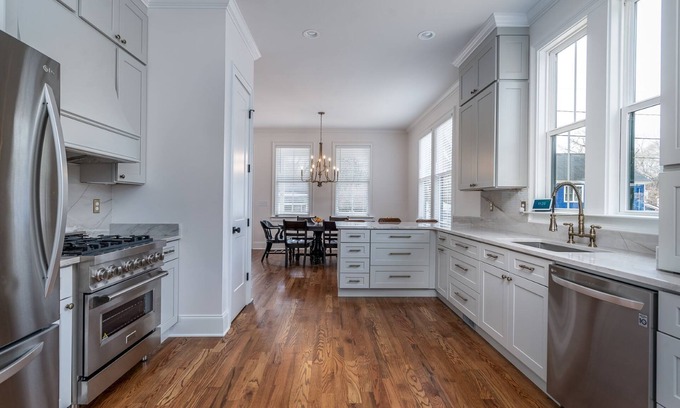 Athens Casa | **New** 4 Bedroom 3.5 Bath House in Normal Town, Athens Ga!
