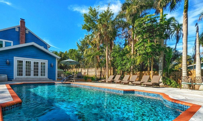 River District Casa | **NEW** 4 BR Historic Pool Home ⚓ Steps to Manatee River, close to Downtown