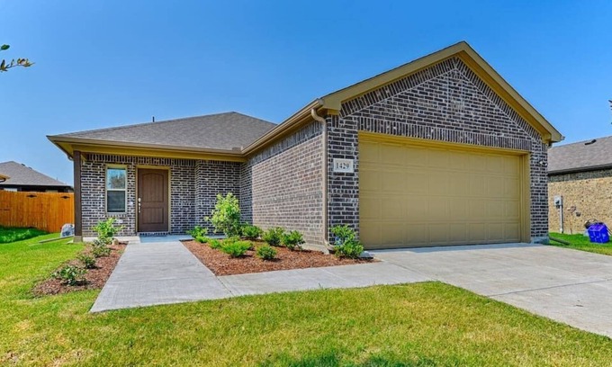 Greenville Casa | NEW! ✨ 4BD 2BA Cheerful Brand New Build! 🆕