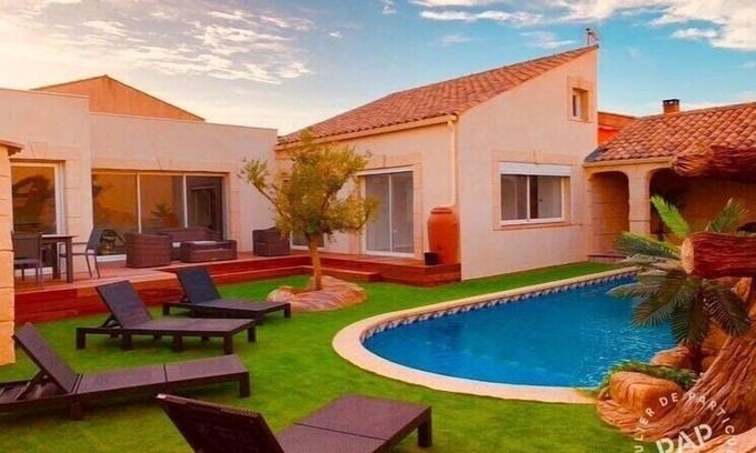 Bessan Casa | New 4P villa with pool, water slide and waterfall