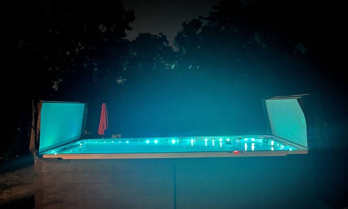 Goshen Casa | New 5 Bedrm/3bath + Swim Spa & Huge Outdoor Space