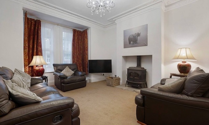 Redcar Casa | New! 5BR in Queens Street