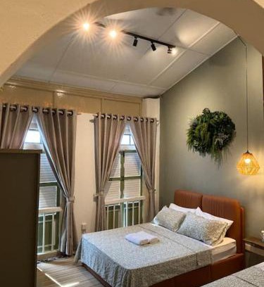 Downtown George Town Casa | New! 9 pax Georgetown Heritage Pre-war House 3BR