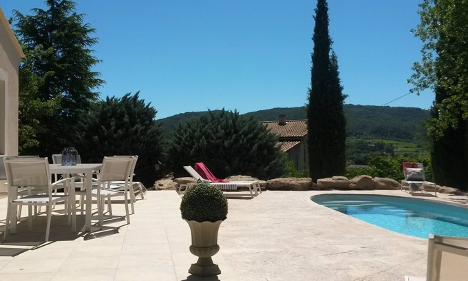 Saint-Romain-en-Viennois Casa | Nueva casa de 90m² en una zona tranquila con piscina privada, categoría 4 estrellas.