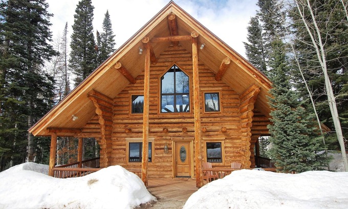 Steamboat Springs Cabina | ¡NUEVA TRANQUILIDAD ABSOLUTA! Cabaña de madera, decorada profesionalmente, vista deslumbrante