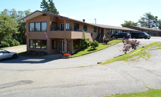 Yarmouth County Hotel | New Age Inn - Voyageur