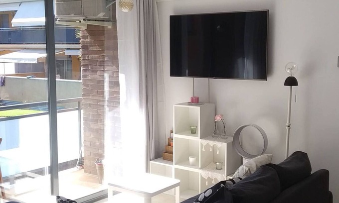 El Roc de Sant Gaieta Apartamento | New and beautiful apartment in a quiet area very close to the beach