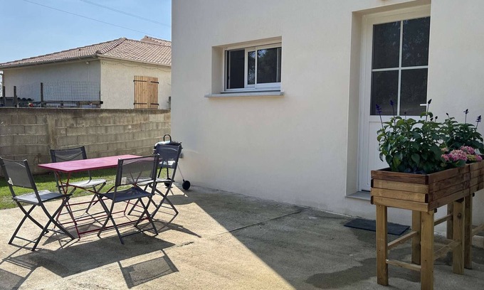 Santa-Maria-Poggio Apartamento | Apartamento nuevo con terraza en Santa Maria Poggio