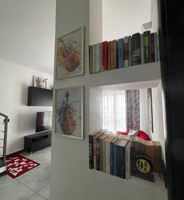 Cremona Apartamento | New Apartment a Stone's Throw from the Fair