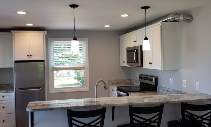 Narragansett Pier Apartamento | New apartment in Narragansett Pier!