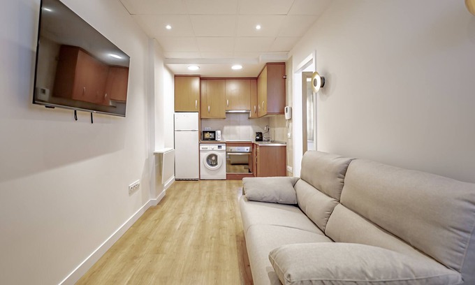 Rejas Apartamento | New Apartment Madrid Feria 103