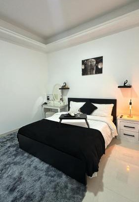 Khalifa City Apartamento | NEW! Apartment next to Airport & Yas island