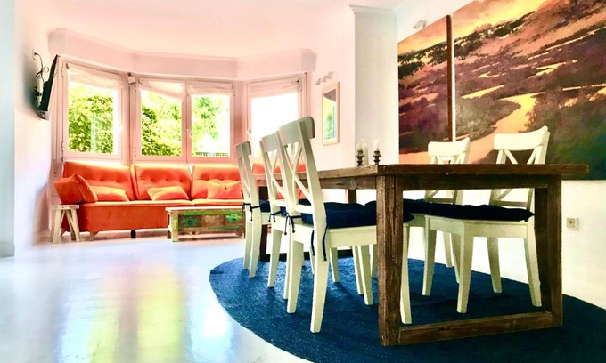 Antiguo Apartamento | NEW Apartment & Terrace. Steps to Ondarreta Beach