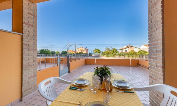 Marotta Apartamento | NEW! Apt 5 min from the sea with Terrace & Parking